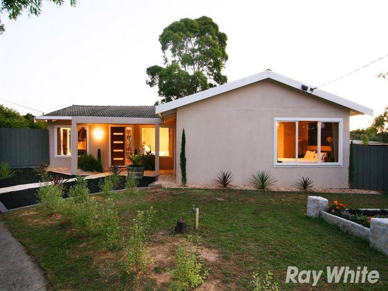 48 Johnson Drive, Ferntree Gully VIC 3156