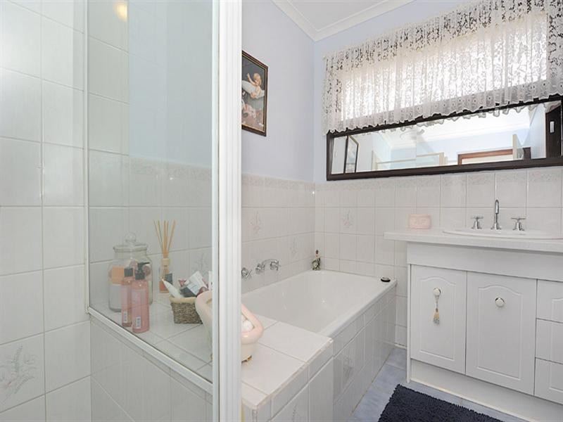 2/19 Station Street, Ferntree Gully VIC 3156