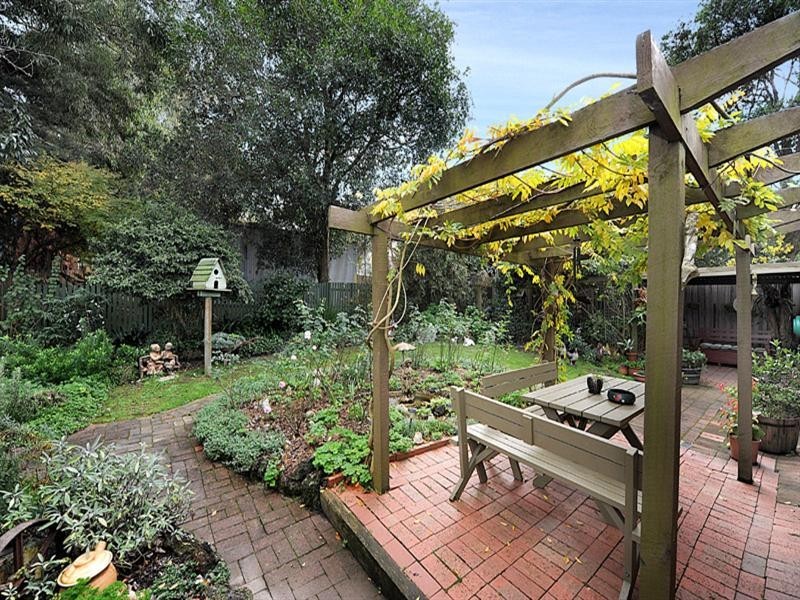 2/19 Station Street, Ferntree Gully VIC 3156