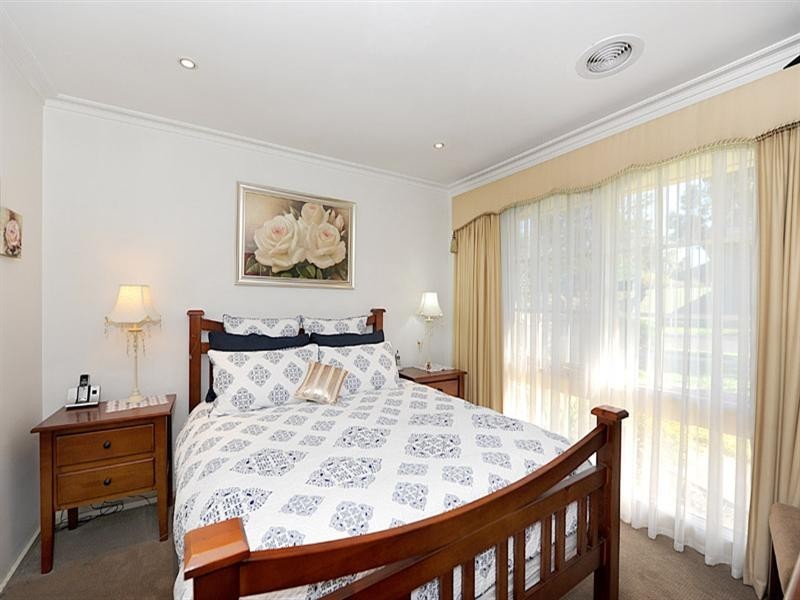 6 Christie Street, Knoxfield VIC 3180