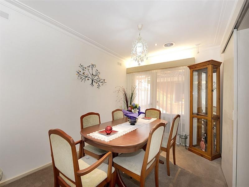 6 Christie Street, Knoxfield VIC 3180