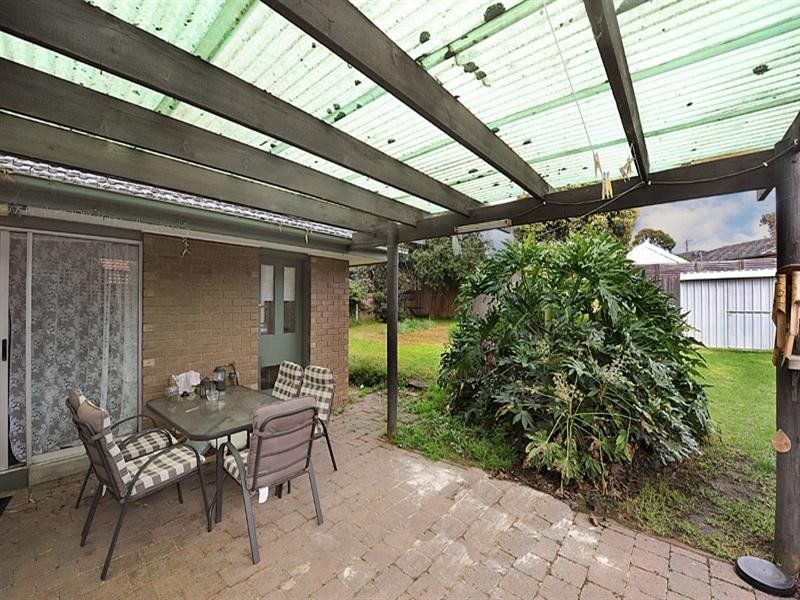 8 Richborough Grove, Ferntree Gully VIC 3156