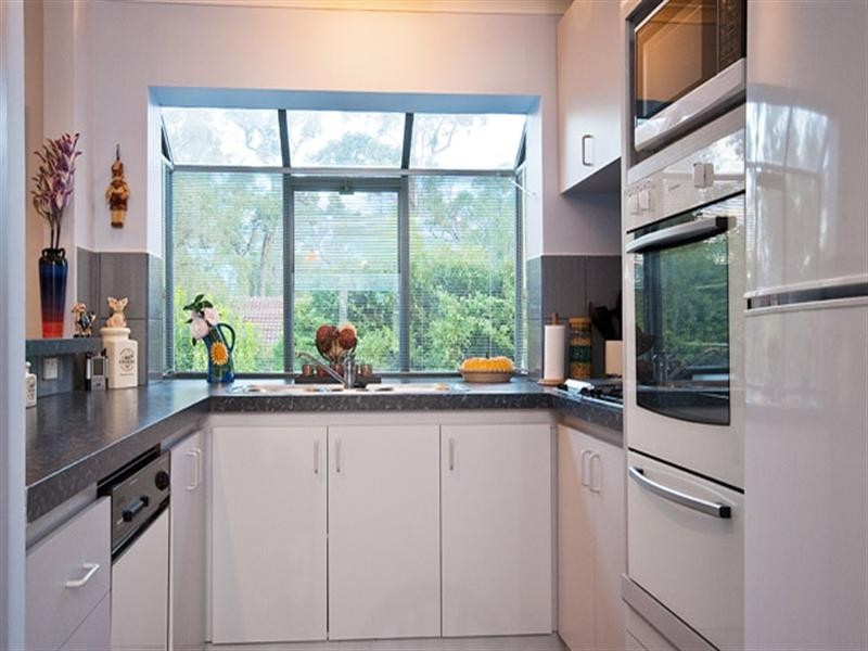 15 Debson Close, Boronia VIC 3155