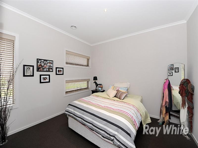 30 Nature Avenue, Officer VIC 3809