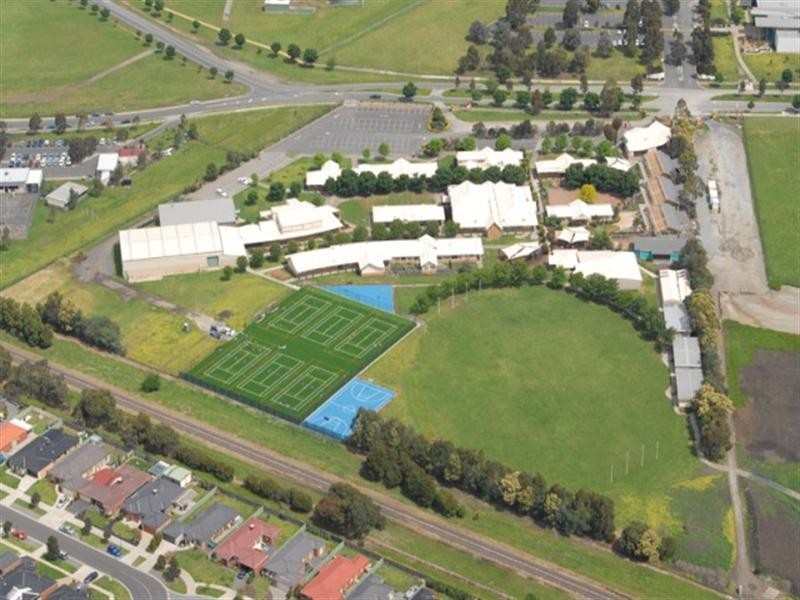 1 Brookland Greens Boulevard, Cranbourne VIC 3977