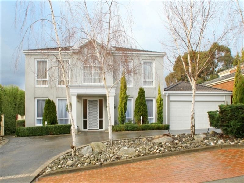 10 Oaktree Rise, Lysterfield VIC 3156