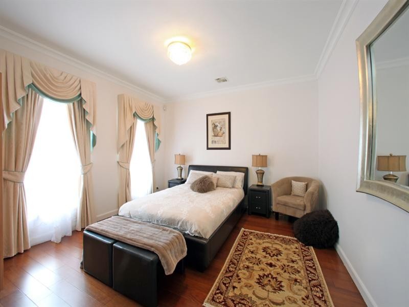 10 Oaktree Rise, Lysterfield VIC 3156