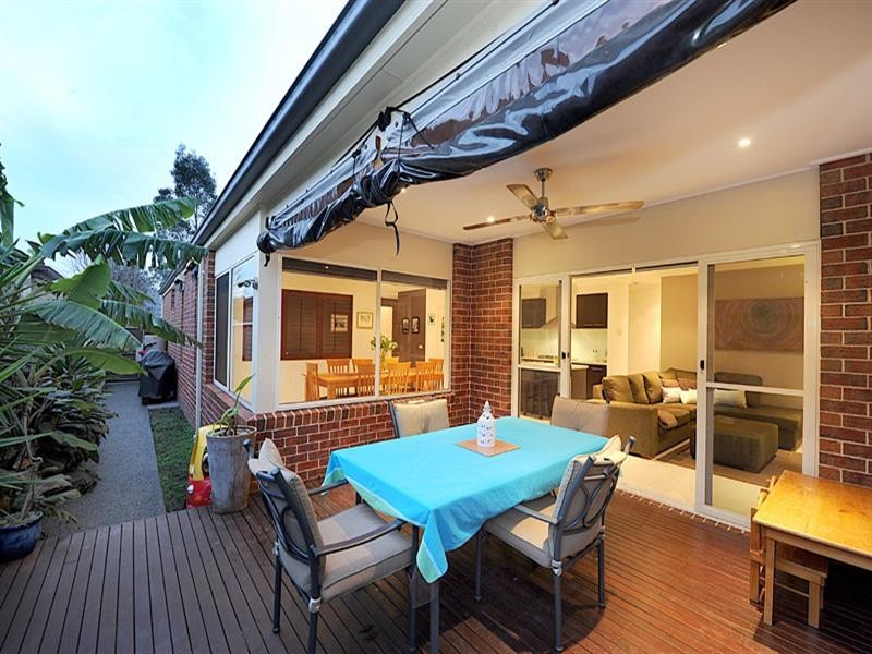 31 Paringa Drive, Ferntree Gully VIC 3156