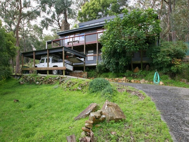 9 Barclay Avenue, Upper Ferntree Gully VIC 3156