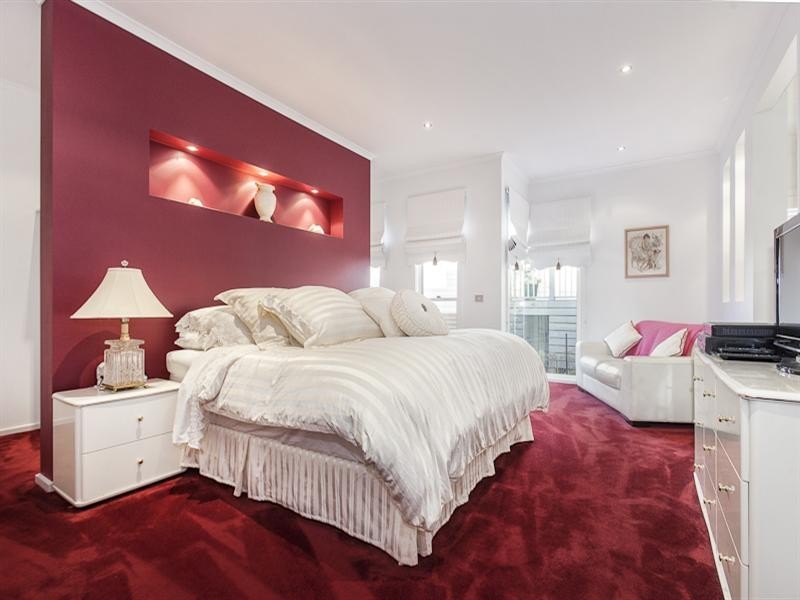 60 Churchill Park Drive, Lysterfield South VIC 3156