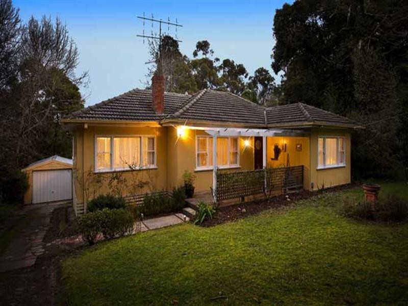 1 Hughes Road, Upper Ferntree Gully VIC 3156