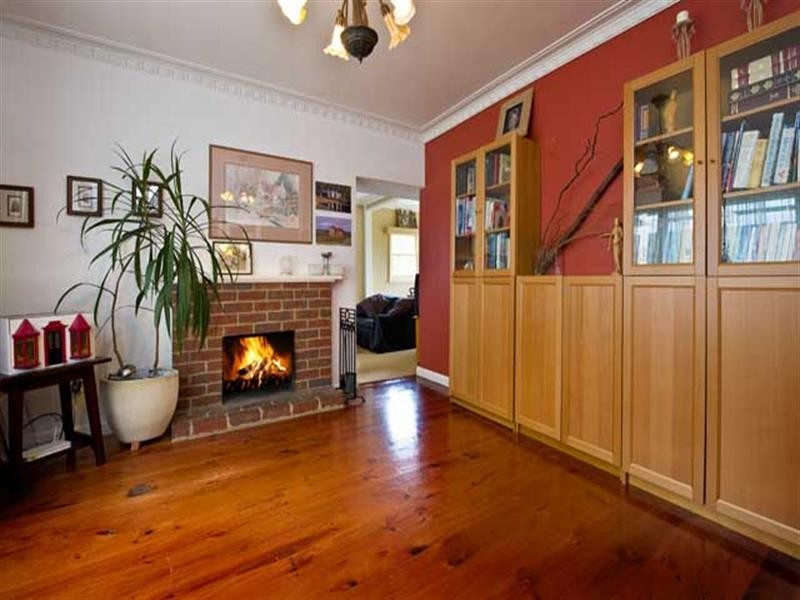 1 Hughes Road, Upper Ferntree Gully VIC 3156