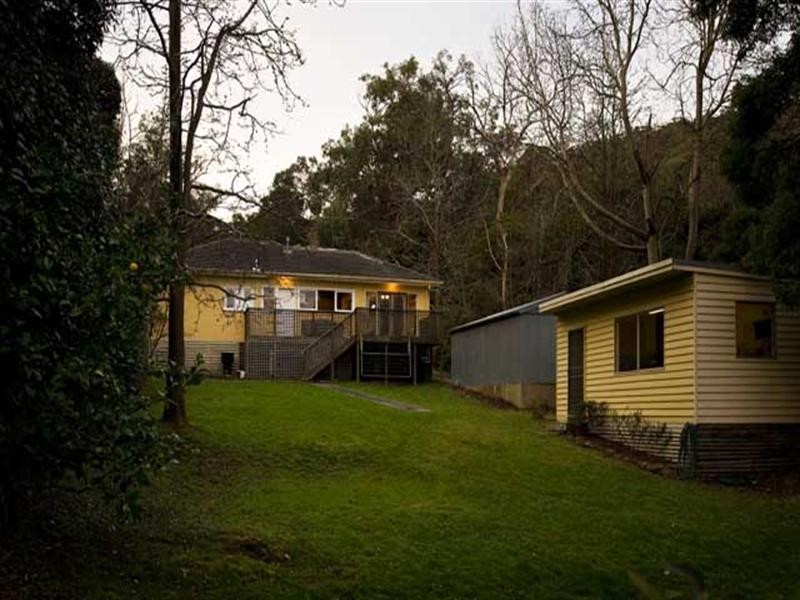 1 Hughes Road, Upper Ferntree Gully VIC 3156