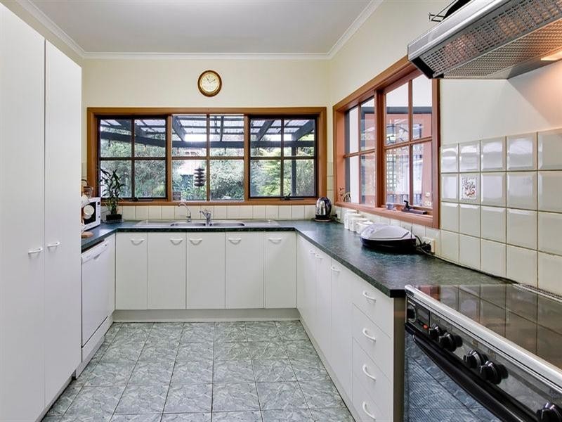 11 Russo Place, Kilsyth VIC 3137