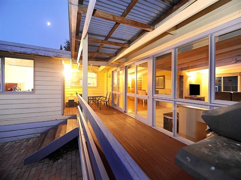 15 Stirling Street, Ferntree Gully VIC 3156