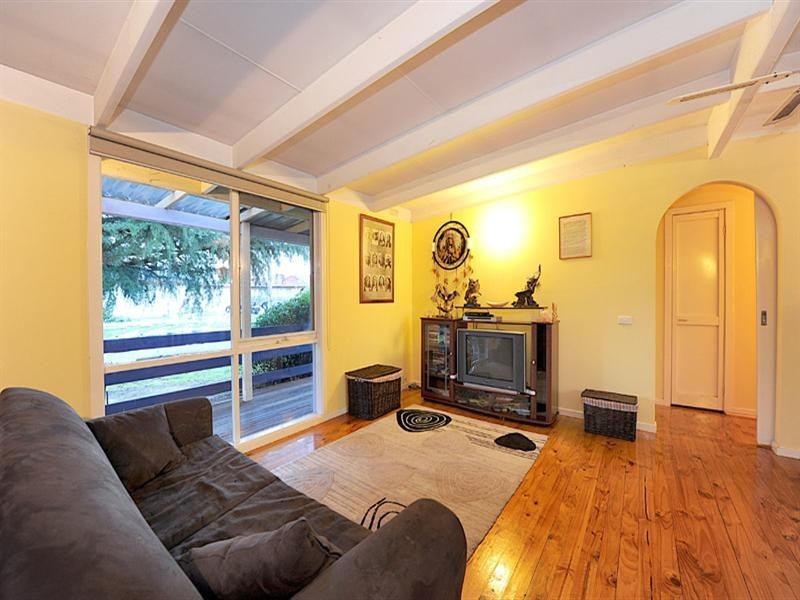 15 Stirling Street, Ferntree Gully VIC 3156