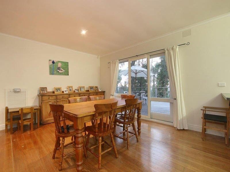 15 Leslie Avenue, Boronia VIC 3155