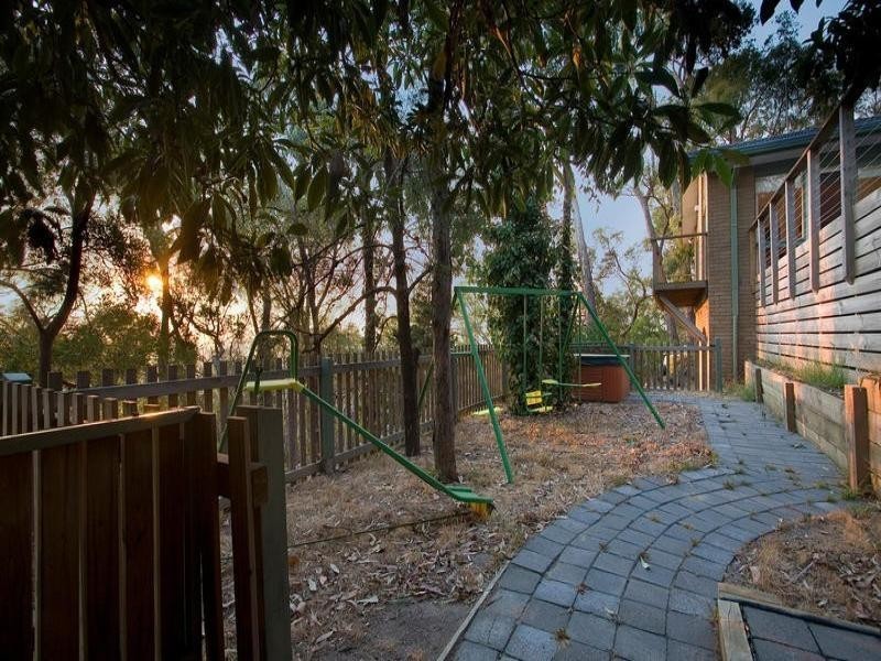 15 Leslie Avenue, Boronia VIC 3155