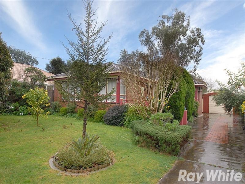 35 Piperita Road, Ferntree Gully VIC 3156