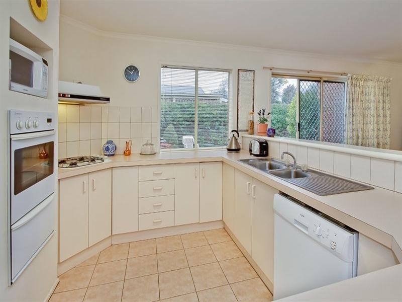 13 Taldra Drive, Ferntree Gully VIC 3156