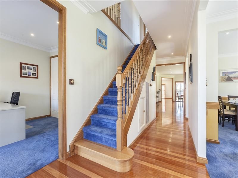 6 Callander Place, Lysterfield VIC 3156