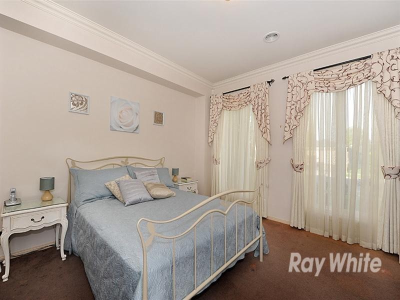 66 Langhorne Crescent, Rowville VIC 3178