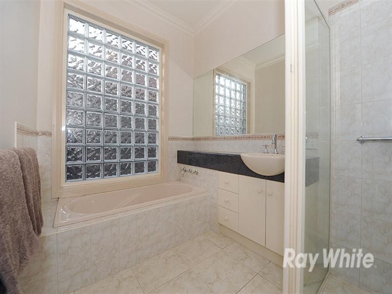 66 Langhorne Crescent, Rowville VIC 3178