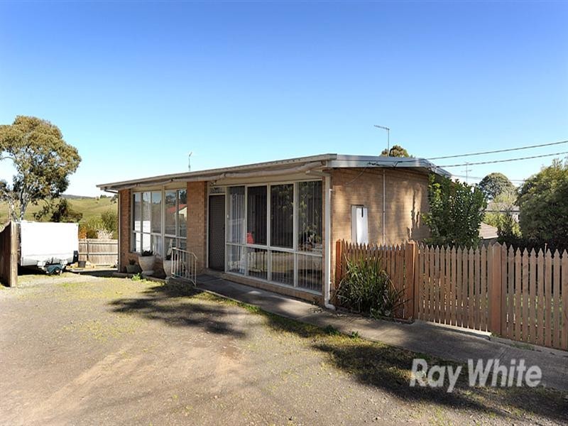7 Blucher Street, Ferntree Gully VIC 3156