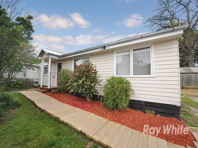 2/10 Warrabel Road, Ferntree Gully VIC 3156