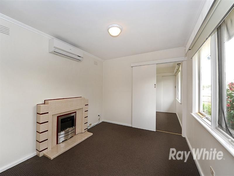 2/10 Warrabel Road, Ferntree Gully VIC 3156
