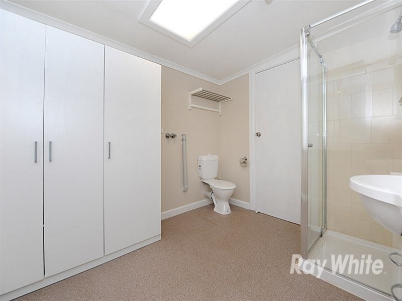 2/10 Warrabel Road, Ferntree Gully VIC 3156