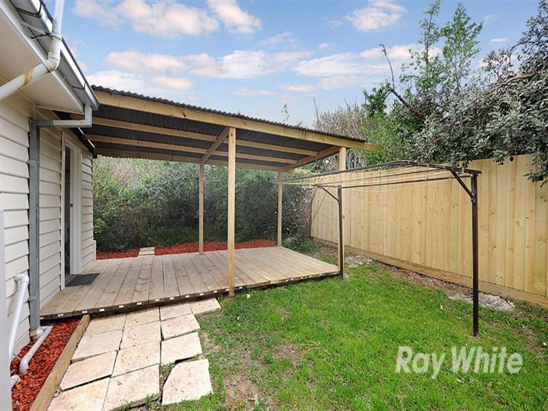 2/10 Warrabel Road, Ferntree Gully VIC 3156