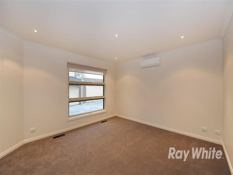 2/3 Pine Crescent, Boronia VIC 3155