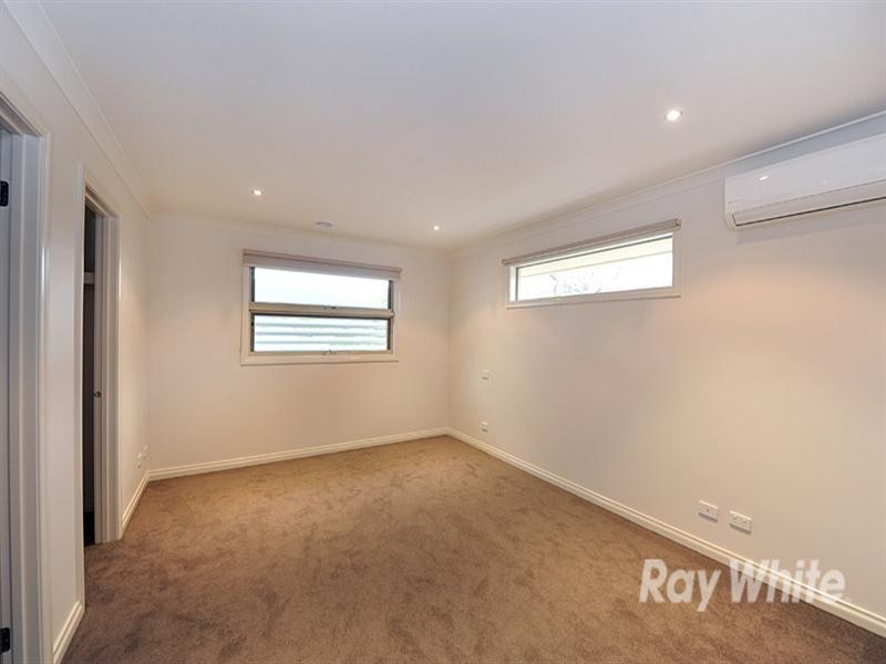2/3 Pine Crescent, Boronia VIC 3155