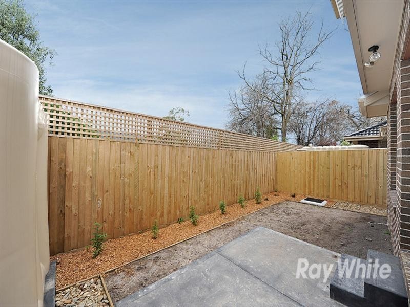 2/3 Pine Crescent, Boronia VIC 3155