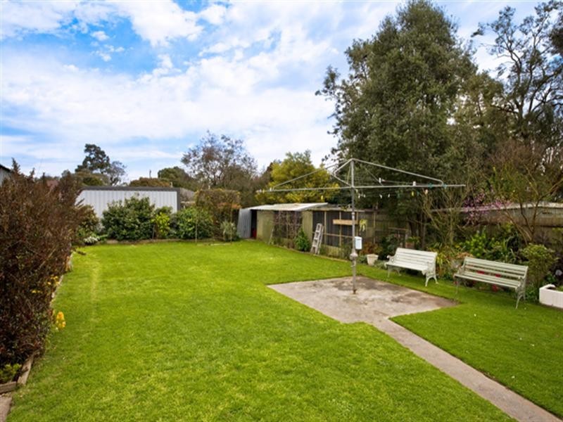 99 Kathryn Road, Knoxfield VIC 3180
