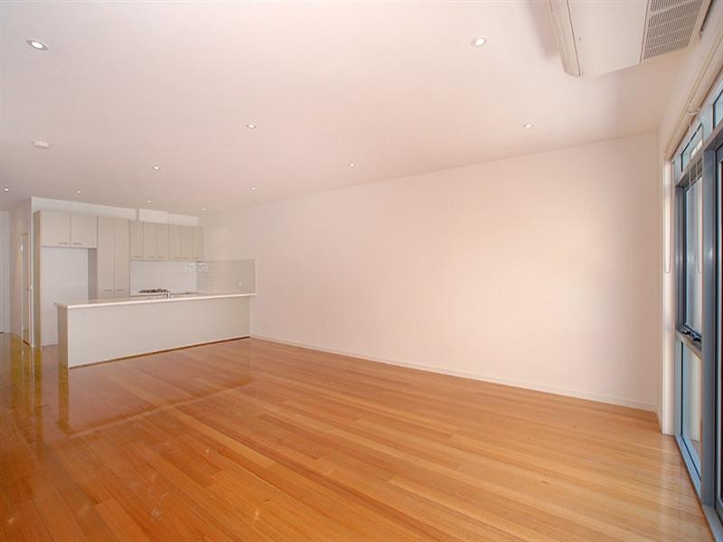 61 Lambeth Street, Kensington VIC 3031