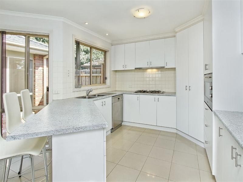 15 Second Avenue, Rowville VIC 3178