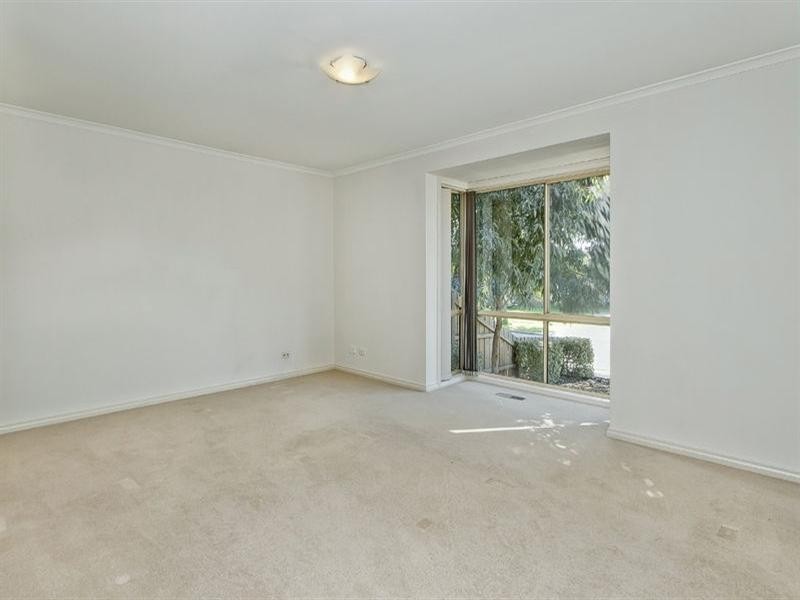 15 Second Avenue, Rowville VIC 3178