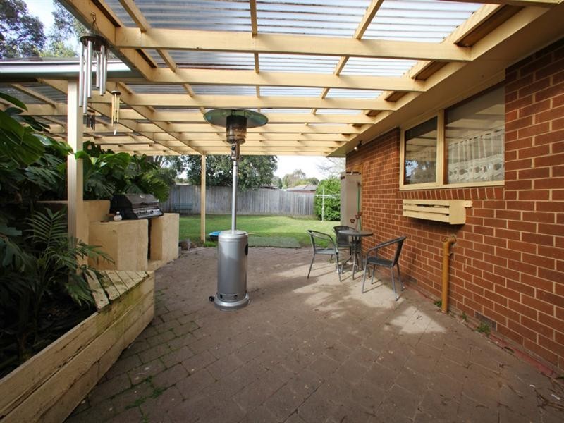 31 Lumeah Crescent, Ferntree Gully VIC 3156