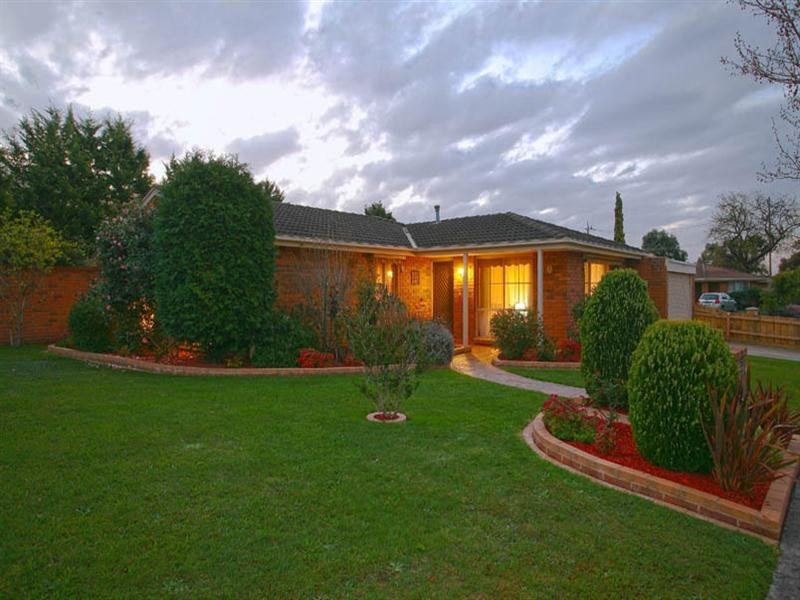 1 Lalbert Court, Lysterfield VIC 3156