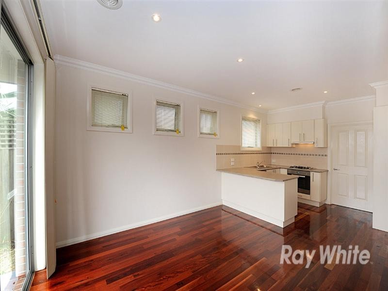 4/1399 High Street Road, Wantirna South VIC 3152