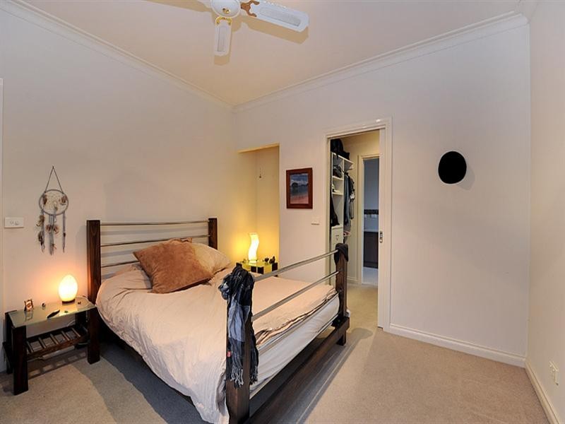 2/85 Orange Grove, Bayswater VIC 3153