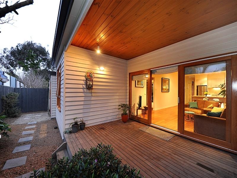 2/85 Orange Grove, Bayswater VIC 3153