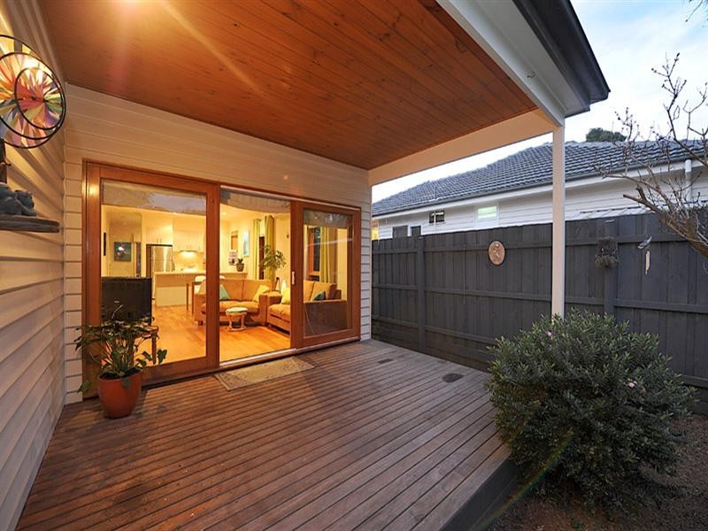 2/85 Orange Grove, Bayswater VIC 3153