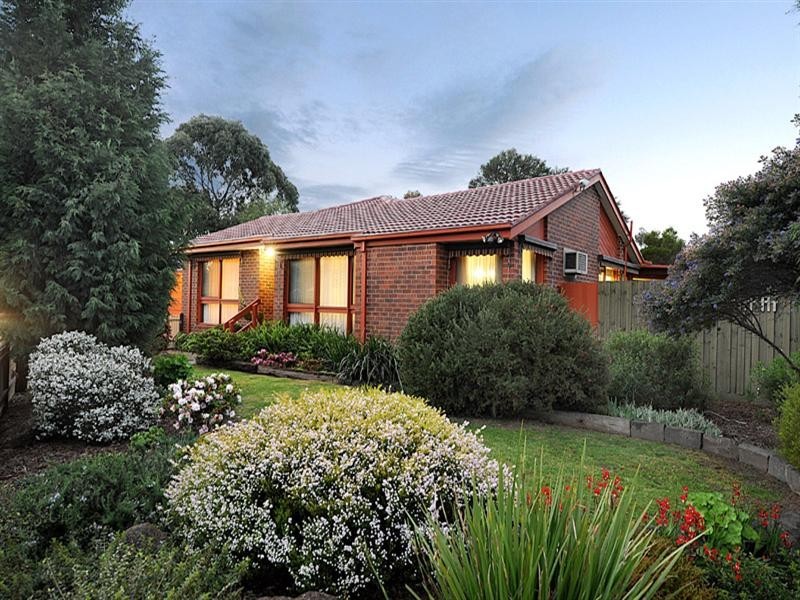 1 Cornelius Drive, Wantirna South VIC 3152