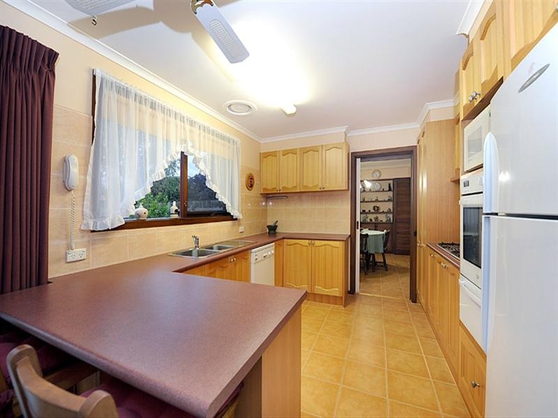 1 Cornelius Drive, Wantirna South VIC 3152