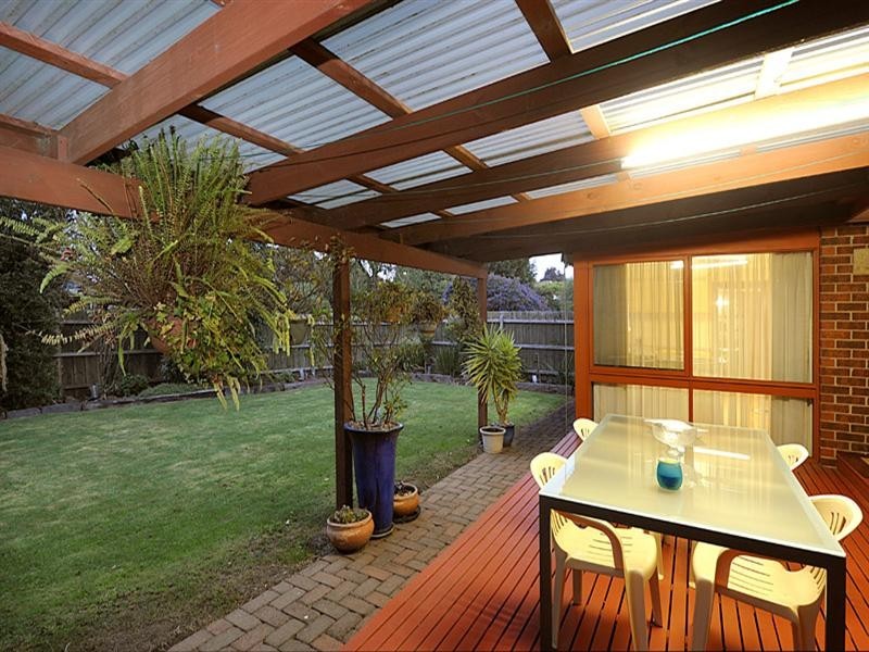 1 Cornelius Drive, Wantirna South VIC 3152