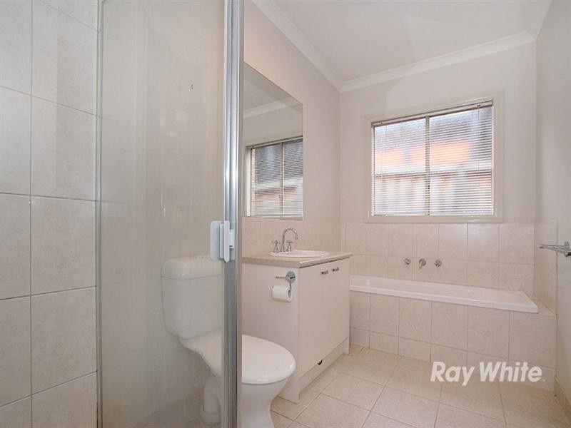 1/39 Cinerea Avenue, Ferntree Gully VIC 3156