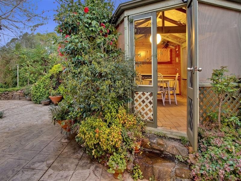 10 Highcliff Road, Upwey VIC 3158